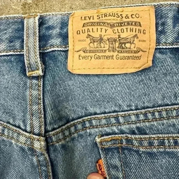 Vintage Levi’s Light Wash  Orange Tab Jeans Size 38 - Picture 4 of 5